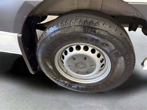 Used 2021 Mercedes-Benz Sprinter 2500 image 30