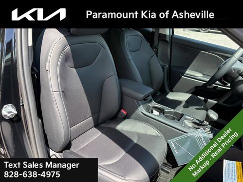 New 2026 Kia K4 EX FWD image 20