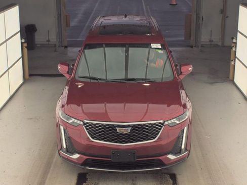 Used 2023 Cadillac XT6 Premium Luxury image 3