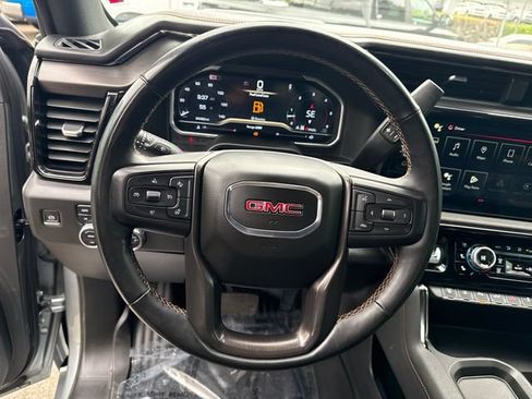 Used 2024 GMC Sierra 2500 AT4 w/ AT4 Premium Plus Package AWD/4WD image 18