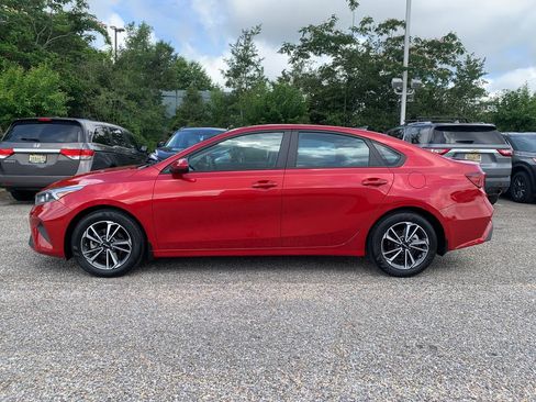 Used 2023 Kia Forte LXS FWD image 5