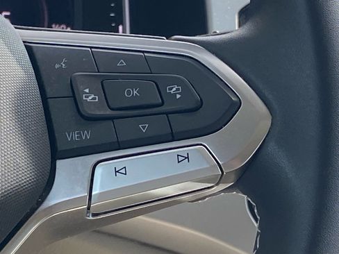 Certified 2023 Volkswagen Atlas SE w/ Panoramic Sunroof Package AWD/4WD image 5