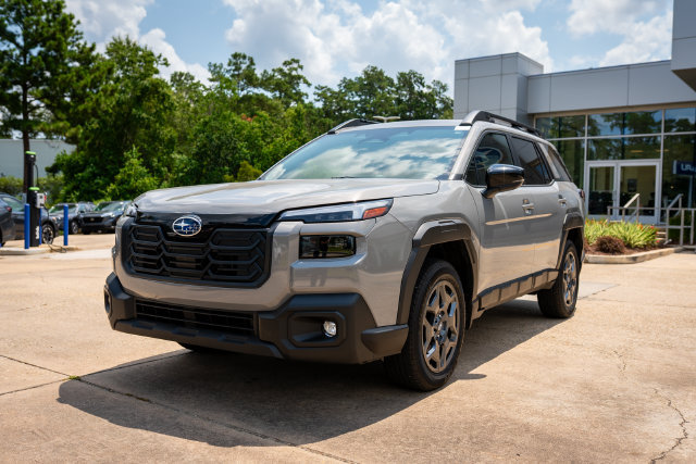 Certified 2026 Subaru Outback Premium AWD/4WD image 11
