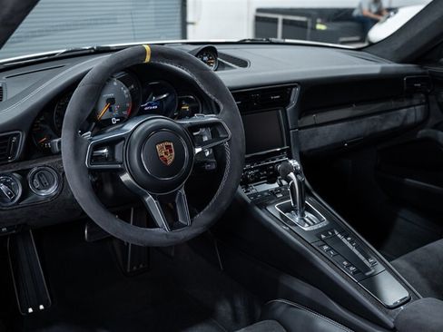 Used 2016 Porsche 911 GT3 RS RWD image 47