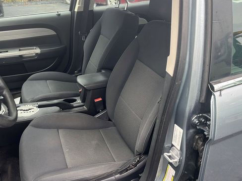 Used 2010 Chrysler Sebring Touring image 17