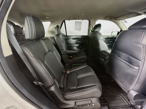 Used 2024 Honda Pilot EX-L image 35
