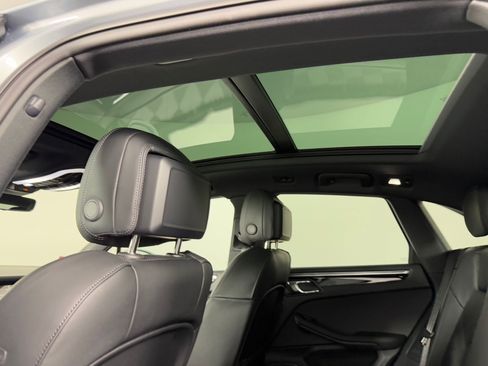 New 2026 Porsche Macan image 17