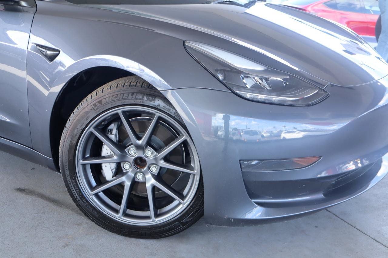 Used 2023 Tesla Model 3 Standard Range RWD image 4