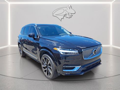 Used 2023 Volvo XC90 B5 Plus w/ Protection Package Premier AWD/4WD image 7