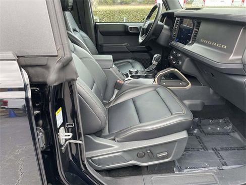 New 2025 Ford Bronco Badlands image 30