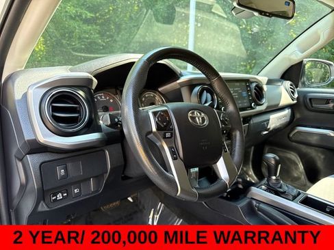 Used 2021 Toyota Tacoma SR5 RWD image 12