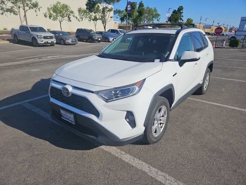 Used 2021 Toyota RAV4 XLE w/ Convenience Package AWD/4WD image 1