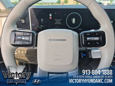 Used 2024 Hyundai Santa Fe Calligraphy FWD image 14