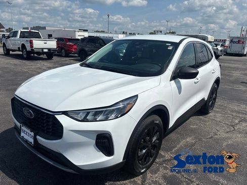 Used 2024 Ford Escape Active AWD/4WD image 1