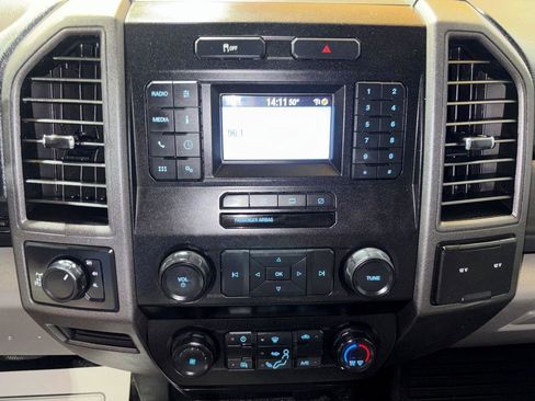 Used 2020 Ford F250 XL w/ Power Equipment Group AWD/4WD image 19