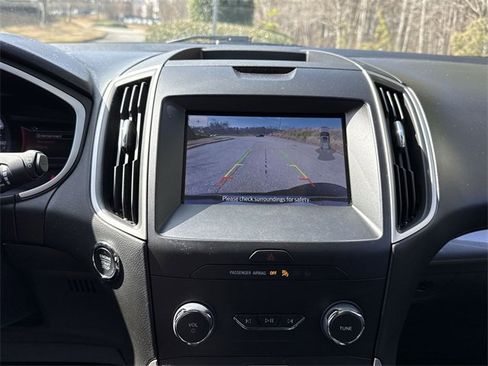 Used 2020 Ford Edge SEL w/ Convenience Package image 25