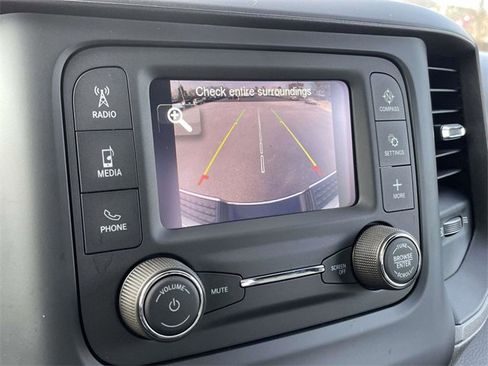 Used 2024 RAM 2500 Tradesman w/ Chrome Appearance Group image 26