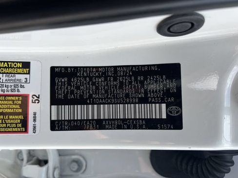 Used 2025 Toyota Camry SE FWD image 32