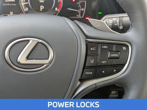 Used 2023 Lexus ES 350 w/ Accessory Package (Z1) image 21