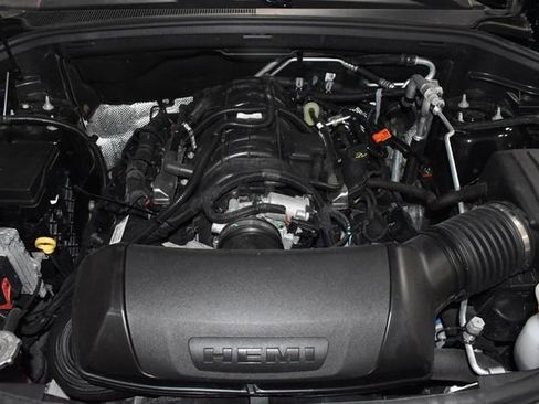 Used 2025 Dodge Durango R/T image 10