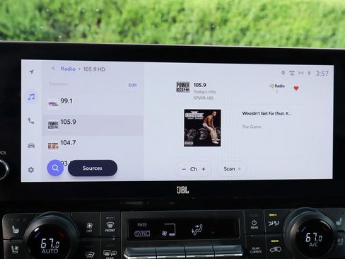 Used 2024 Toyota Grand Highlander Limited image 28