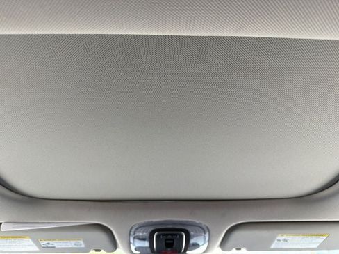 Used 2024 Hyundai Kona Limited AWD/4WD image 27