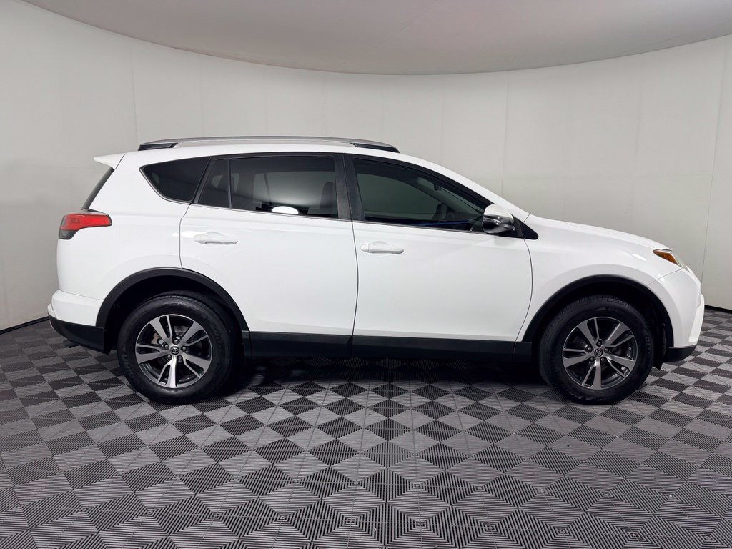 Used 2016 Toyota RAV4 XLE FWD image 8