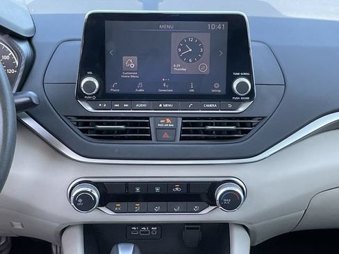 Used 2019 Nissan Altima 2.5 S FWD image 15