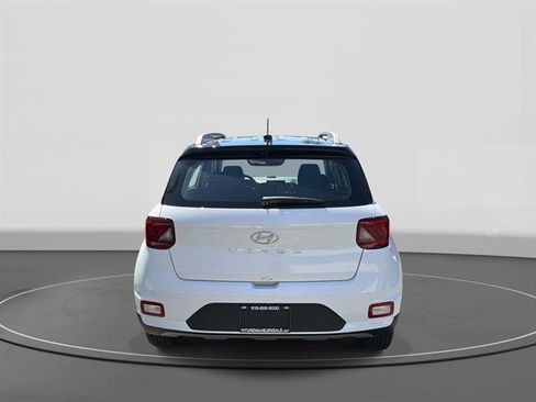 New 2026 Hyundai Venue SEL FWD image 5