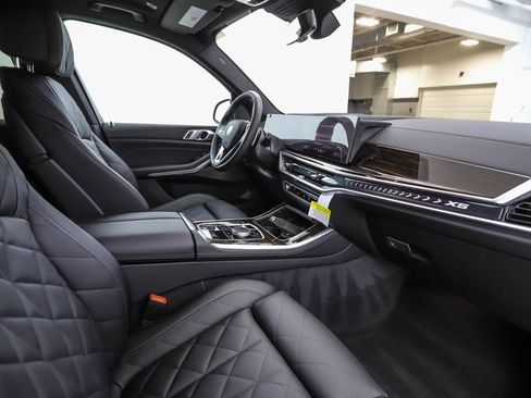 Used 2026 BMW X5 xDrive40i AWD/4WD image 30