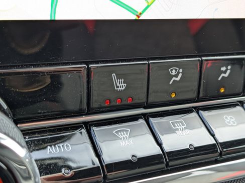 Used 2024 Chevrolet Colorado Z71 w/ Z71 Convenience Package 2 image 23