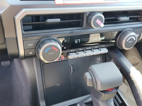 New 2026 Toyota 4Runner 4WD image 16