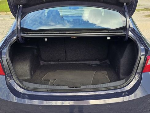 Used 2025 Chevrolet Malibu LT image 9