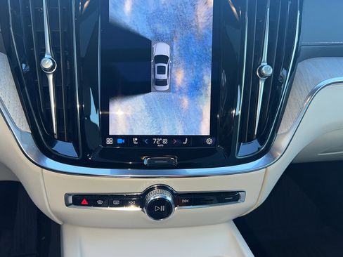 Used 2024 Volvo S60 B5 Ultimate w/ Climate Package image 11