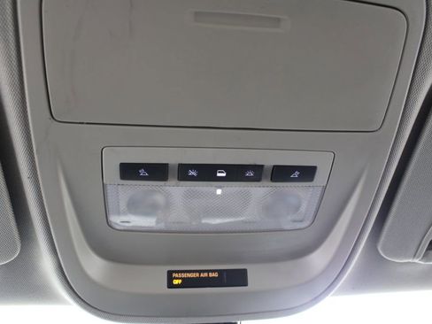 Used 2016 GMC Canyon SLT w/ Driver Alert Package image 40