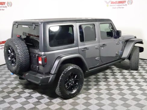 Used 2024 Jeep Wrangler Unlimited AWD/4WD image 4