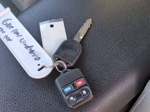 Used 2005 Ford Mustang GT image 34