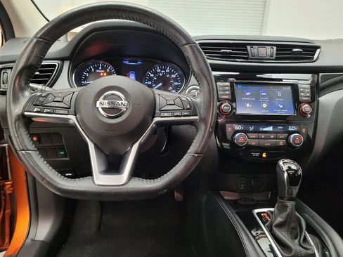 Used 2017 Nissan Rogue Sport SL w/ SL Premium Package image 22