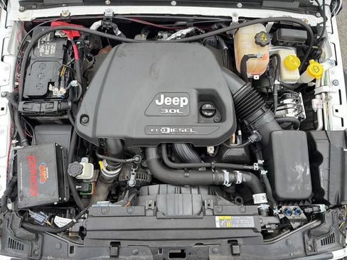 Used 2020 Jeep Wrangler Unlimited Rubicon AWD/4WD image 8
