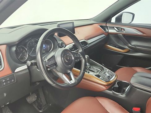 Used 2017 MAZDA CX-9 Signature image 16