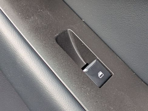 New 2026 Ford Explorer ST-Line image 38