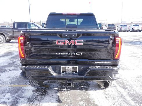 Certified 2024 GMC Sierra 2500 Denali image 6