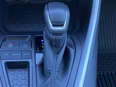 Certified 2025 Toyota RAV4 XLE Premium image 30