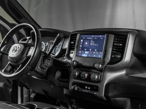 Used 2022 RAM 2500 Tradesman w/ Chrome Appearance Group image 23