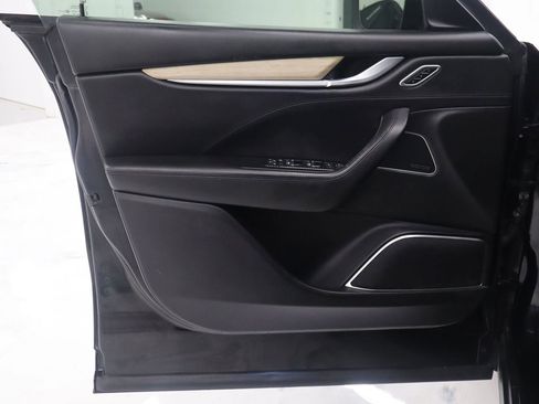 Used 2017 Maserati Levante S image 12