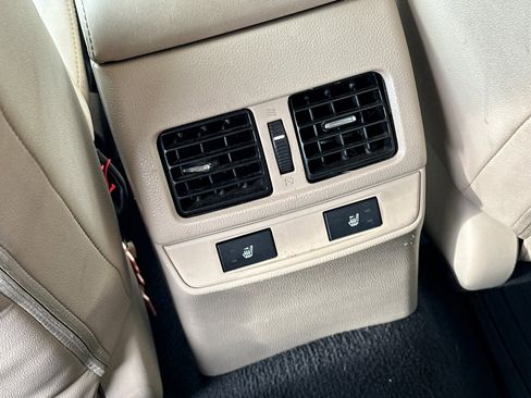 Used 2016 Subaru Legacy 2.5i Limited w/ Popular Package #4 image 14