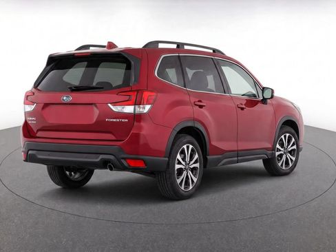 Certified 2022 Subaru Forester Limited AWD/4WD image 3