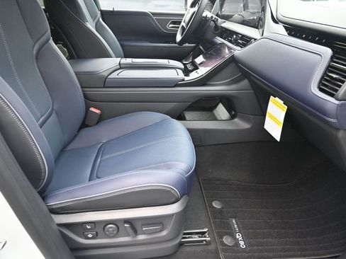 New 2026 INFINITI QX80 4WD image 47