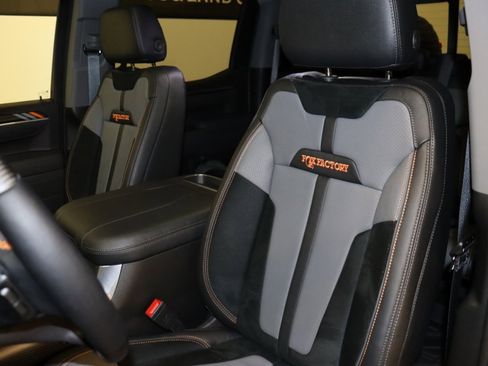 Used 2025 Chevrolet Silverado 1500 LTZ image 22