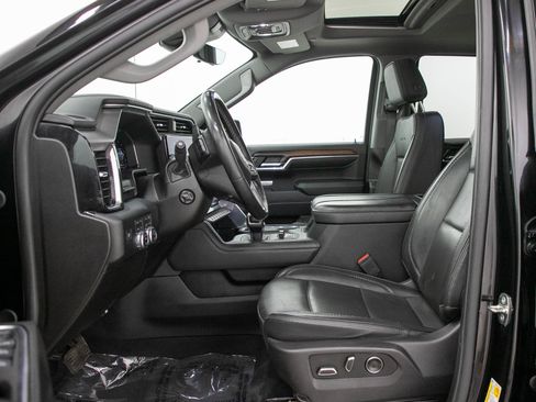 Used 2024 GMC Sierra 1500 Denali w/ Technology Package AWD/4WD image 23